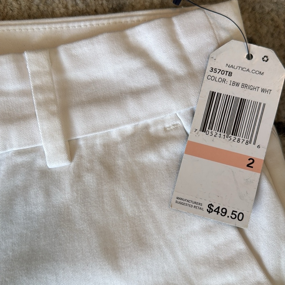 NWT! Nautica white shorts - Picture 2 of 7